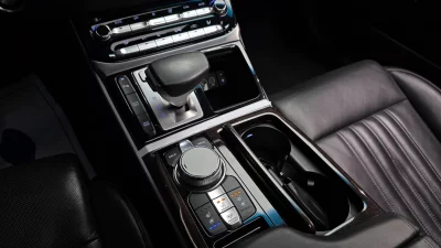 Genesis EQ900