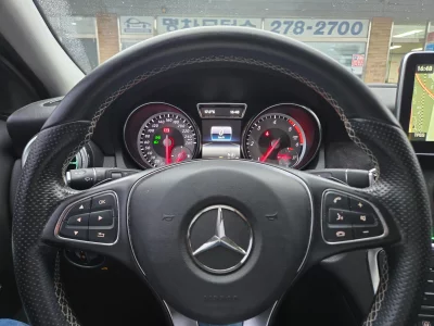 Mercedes-Benz GLA-Class