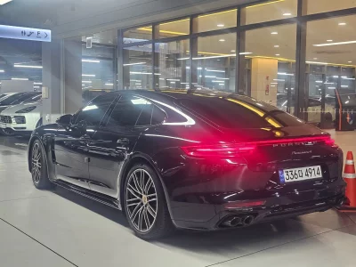 Porsche PANAMERA