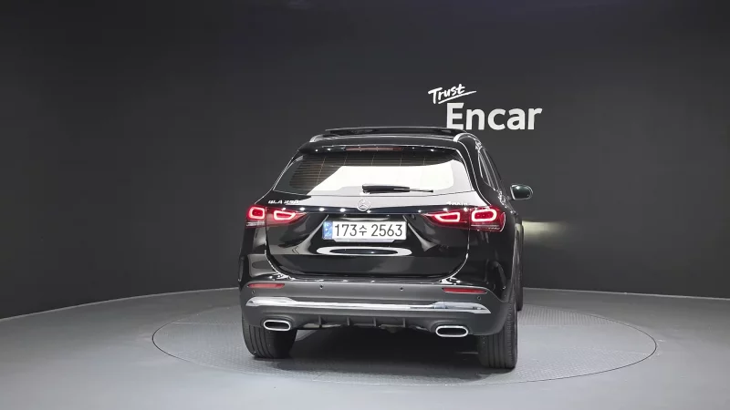 Mercedes-Benz GLA-Class