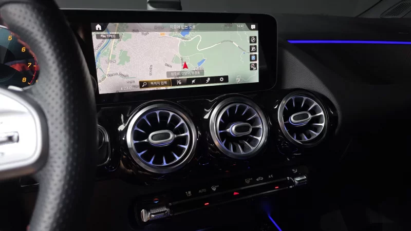 Mercedes-Benz GLA-Class