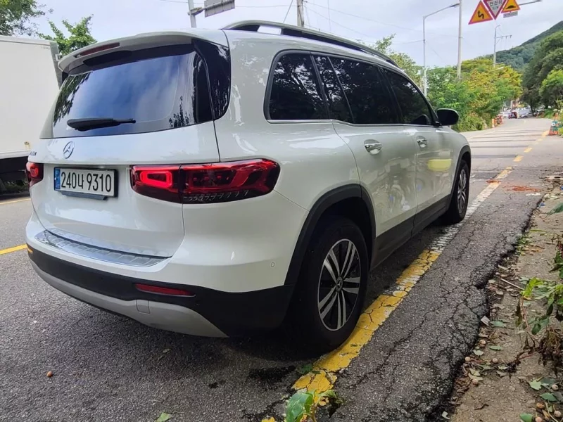 Mercedes-Benz GLB-Class