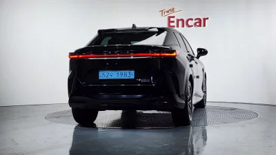 Lexus RZ