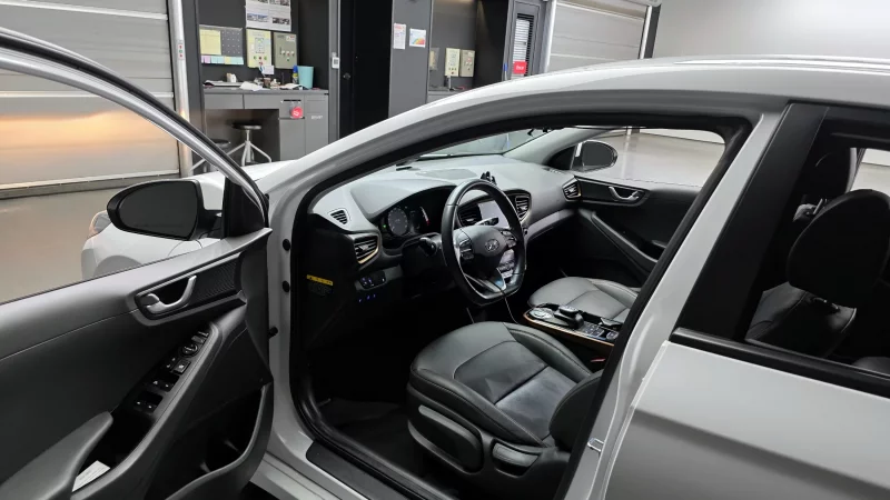 Hyundai Ioniq