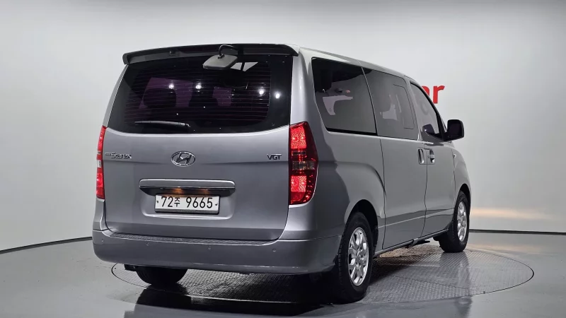 Hyundai Grand Starex