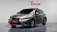 Lexus CT200h