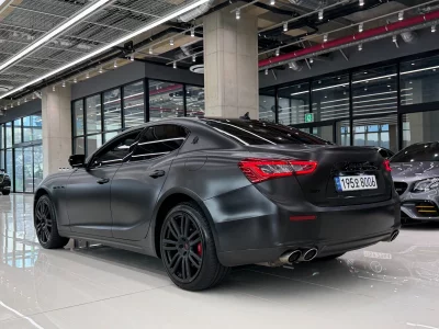 Maserati GHIBLI