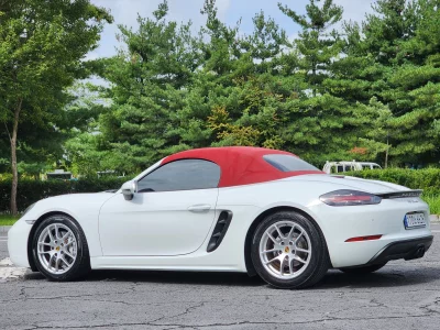 Porsche 718