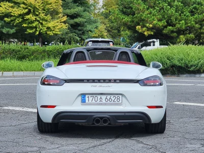 Porsche 718