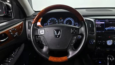 Hyundai Equus