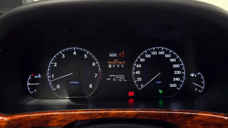 Hyundai Equus