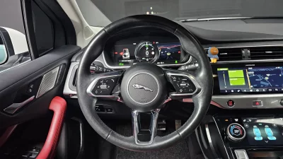 Jaguar I-PACE
