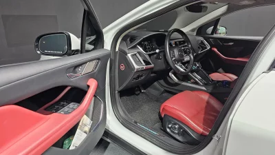 Jaguar I-PACE