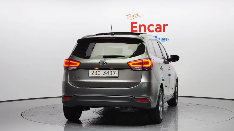 Kia Carens