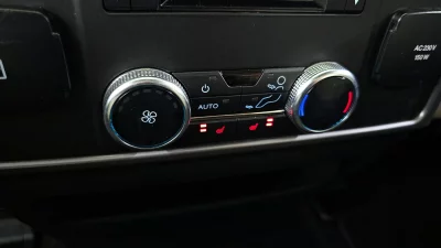Ford EXPEDITION