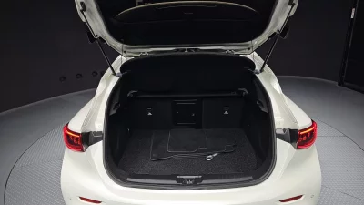Infiniti Q30