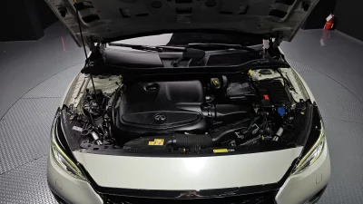 Infiniti Q30