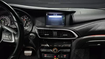 Infiniti Q30