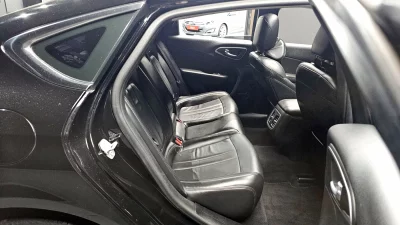 Chrysler 200