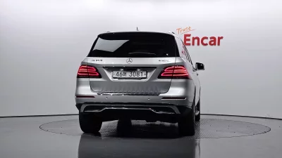 Mercedes-Benz M-class