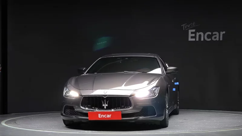 Maserati GHIBLI