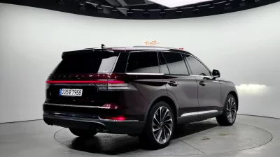 Lincoln AVIATOR