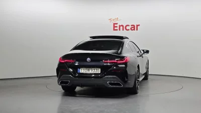 BMW 8-Series