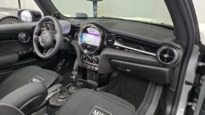 MINI Cooper Convertible