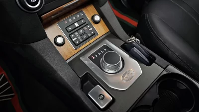 Land Rover DISCOVERY