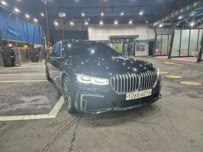 BMW 7-Series
