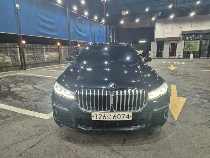 BMW 7-Series