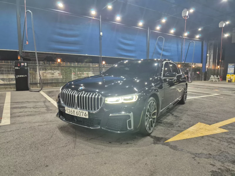 BMW 7-Series
