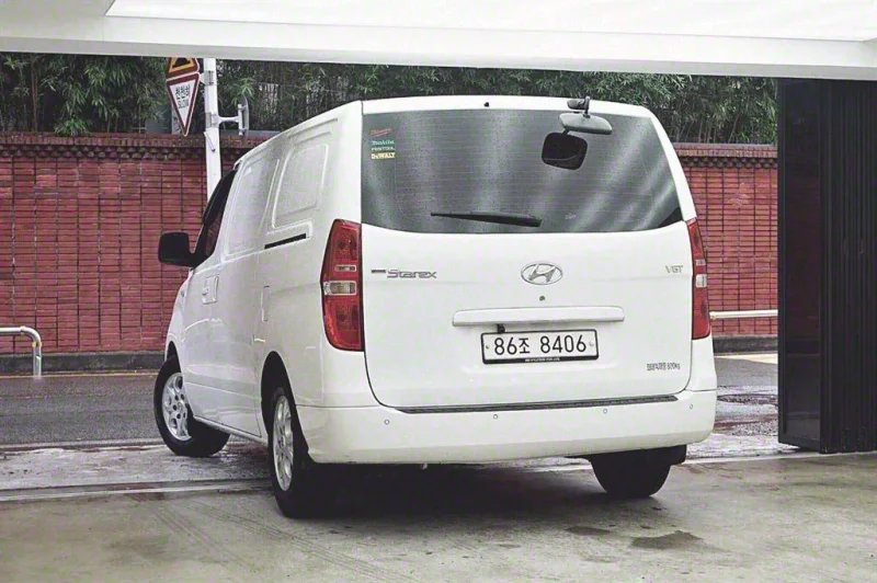 Hyundai Grand Starex