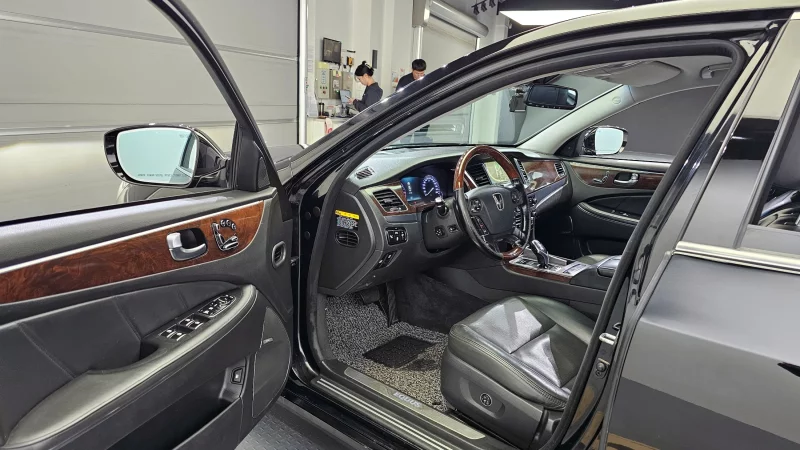 Hyundai Equus