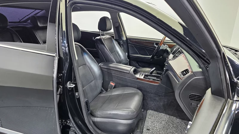 Hyundai Equus