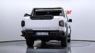 Kia Tasman