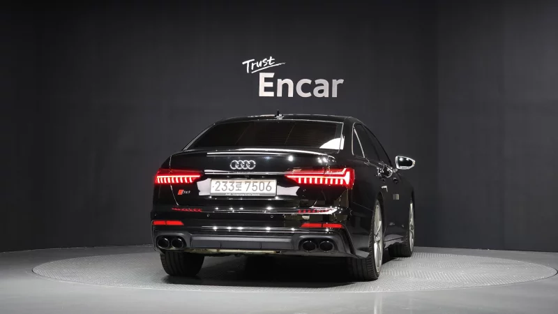 Audi S6