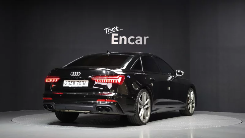 Audi S6