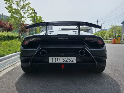 Lamborghini HURACAN