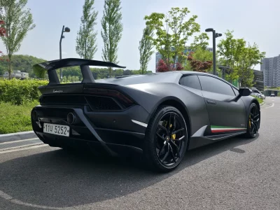 Lamborghini HURACAN