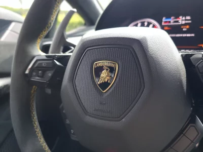 Lamborghini HURACAN