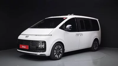 Hyundai Staria