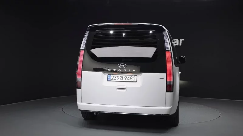 Hyundai Staria