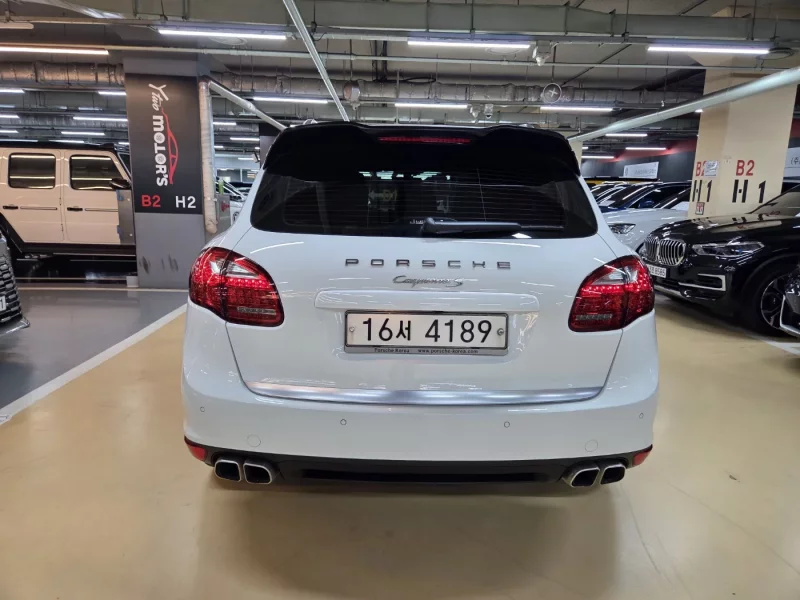 Porsche CAYENNE