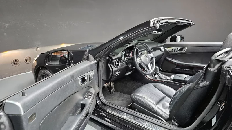 Mercedes-Benz SLK-Class