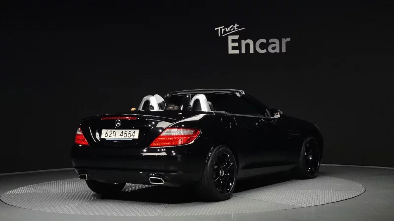 Mercedes-Benz SLK-Class