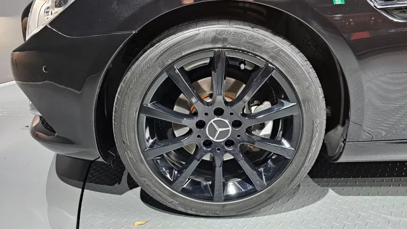 Mercedes-Benz SLK-Class