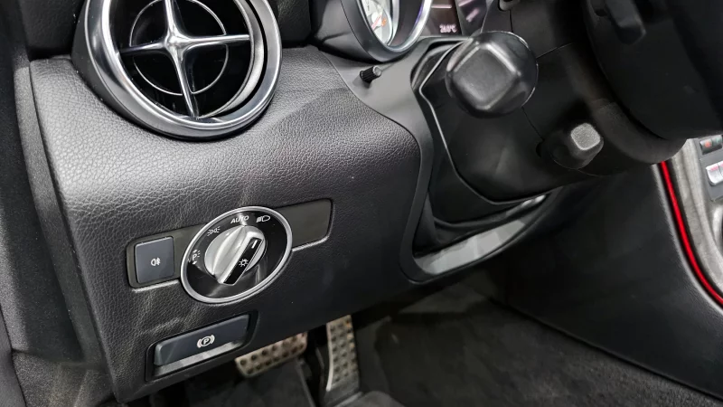 Mercedes-Benz SLK-Class