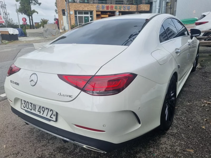 Mercedes-Benz CLS-Class