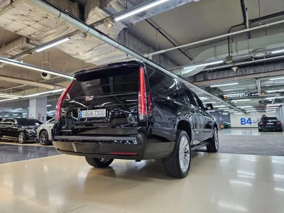 Cadillac Escalade